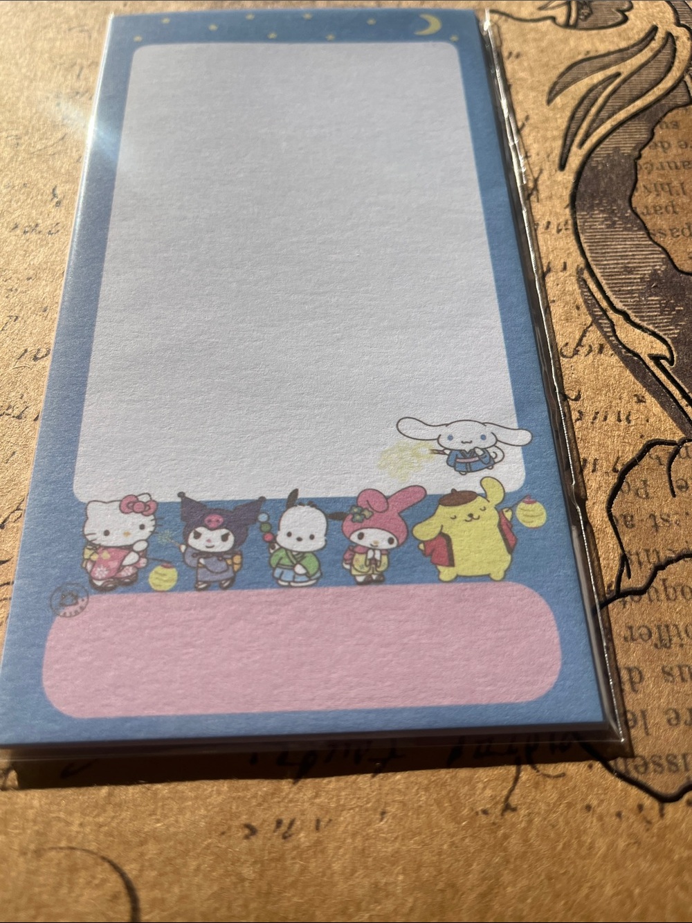 Memo Pad with Hello Kitty, My Melody & Friends, 15 sheets of 3x6 paper